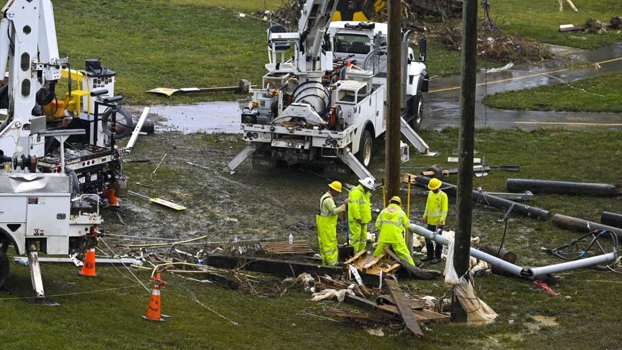 Workers at the scene after the hurricane